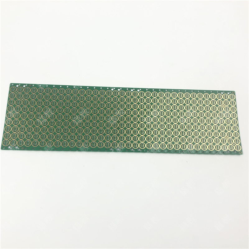 双面板 0.40mm 沉金表面处理 连接器小板.jpg